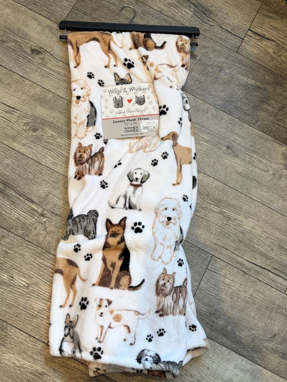 NWT Wags & Whiskers Luxury Plush Throw Blanket 40"x70" Dogs Puppies Pets FurBaby